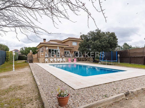 Valdemorillo, Community of Madrid 28210