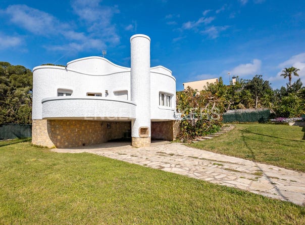 Calafell, Catalonia 43882