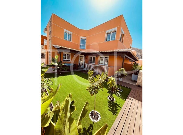 Los Cristianos, Canary Islands 38650