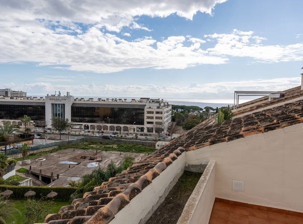 Malaga, Andalusia 38660