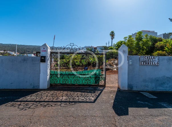 Guia de Isora, Canary Islands 38680