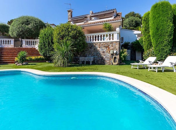 Cabrils, Catalonia 08348