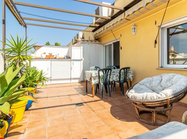 CIU MIGUEL HERNANDEZ, Denia, Valencian Community 3700