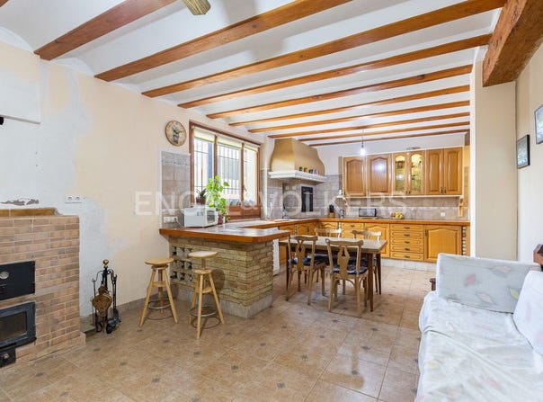 Requena, Valencian Community 46340