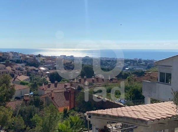 Tarragona, Catalonia 43882