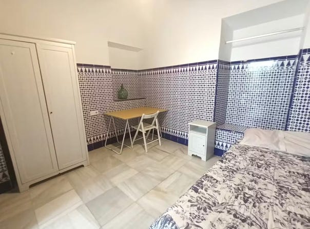 Calle Castellar, Sevilla, Andalusia 41003