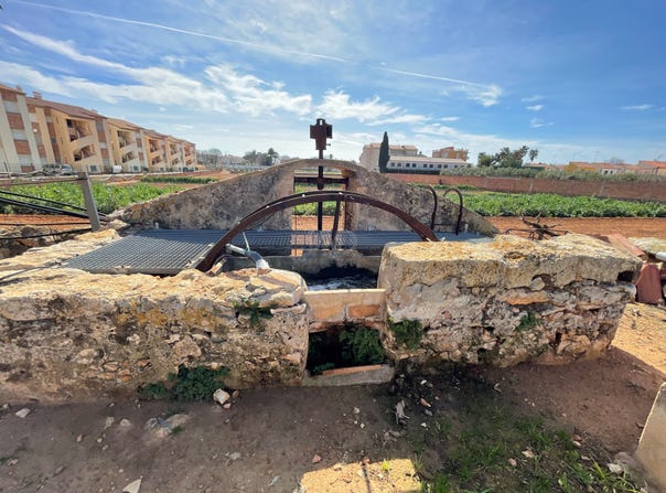 Carrer de la Cala de la Mora, Torredembarra, Catalonia 43830