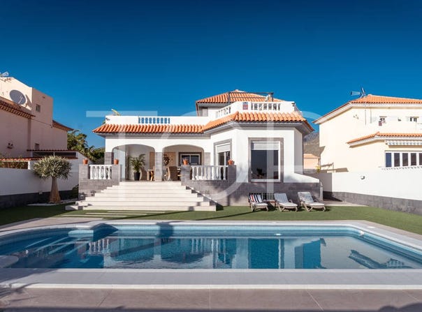 Adeje, Canary Islands 38679