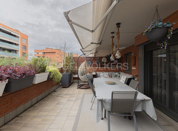 Cornellà de Llobregat, Catalonia 08940