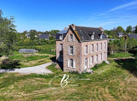 LANNION, Brittany 22300