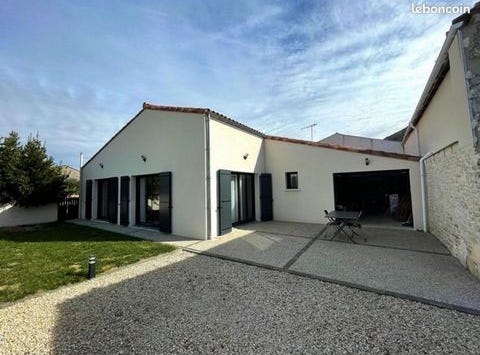 Mazeray, Poitou-Charentes 17400