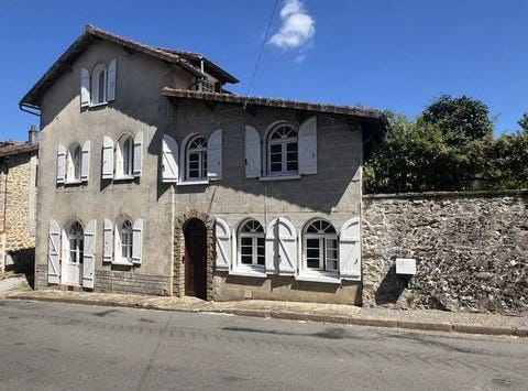 Les Salles-Lavauguyon, Haute-Vienne