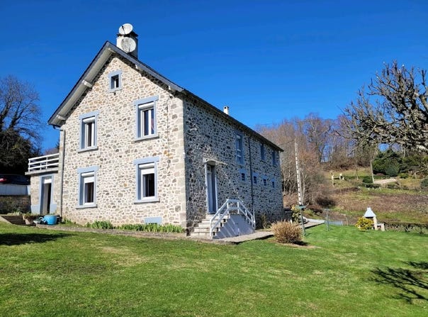 Lanobre, Cantal 15270