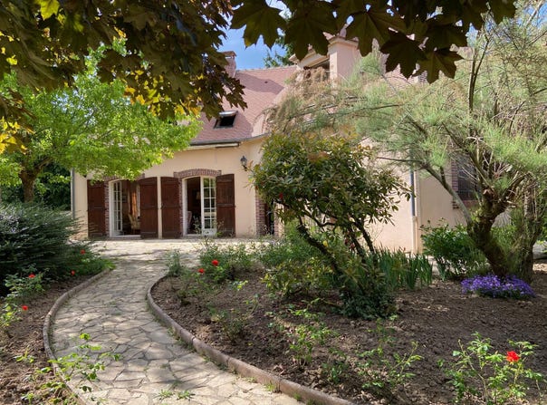 Pourrain, Burgundy 89240
