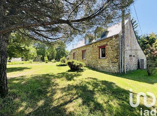 Saint-Aubin-des-Châteaux, Pays de la Loire 44110