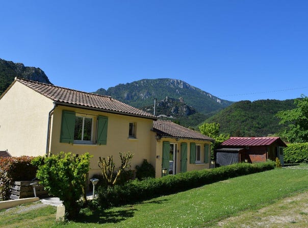Lapradelle-Puilaurens, Languedoc-Roussillon 11140