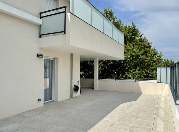 Avignon, Provence-Alpes-Côte d'Azur 84000