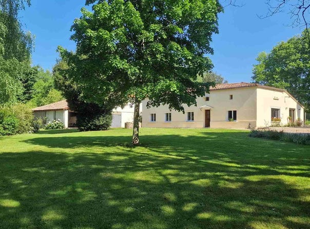 Montendre, Poitou-Charentes 17130