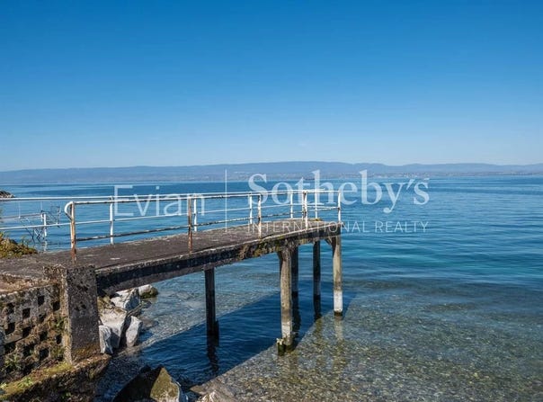 Évian-les-Bains, Haute-Savoie 74500