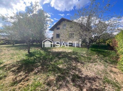 Avoudrey, Franche-Comté 25690