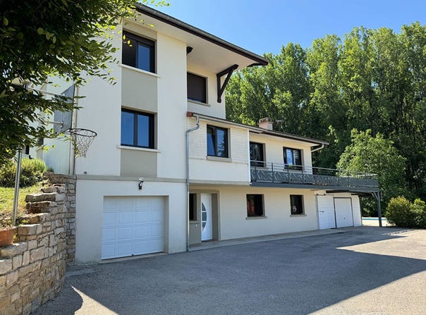 LONS-LE-SAUNIER, Bourgogne-Franche-Comté 39000