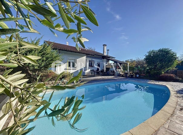 Bassussarry, Aquitaine 64200