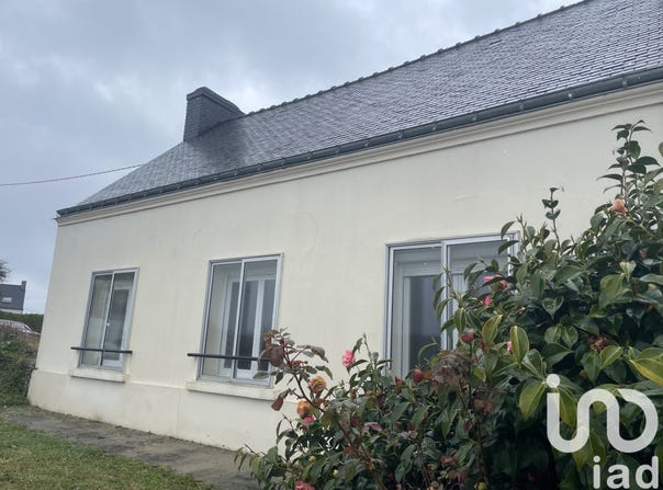 Plouhinec, Brittany 56680