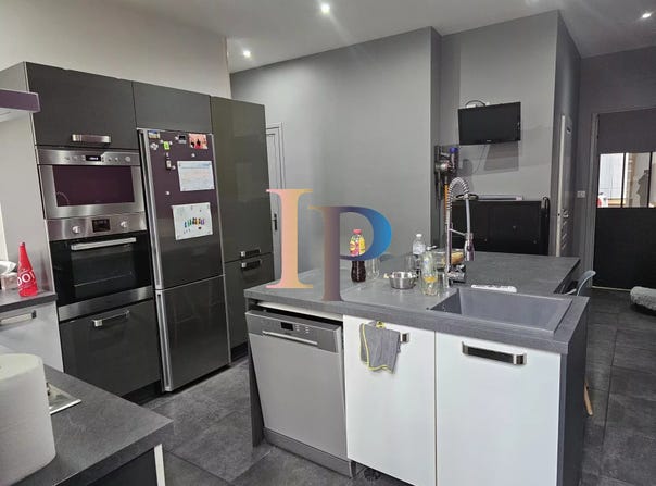 Charlieu, Loire 42190