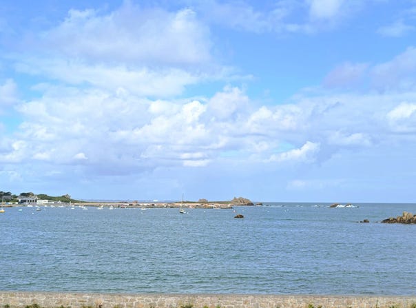 Plougasnou, Brittany 29630