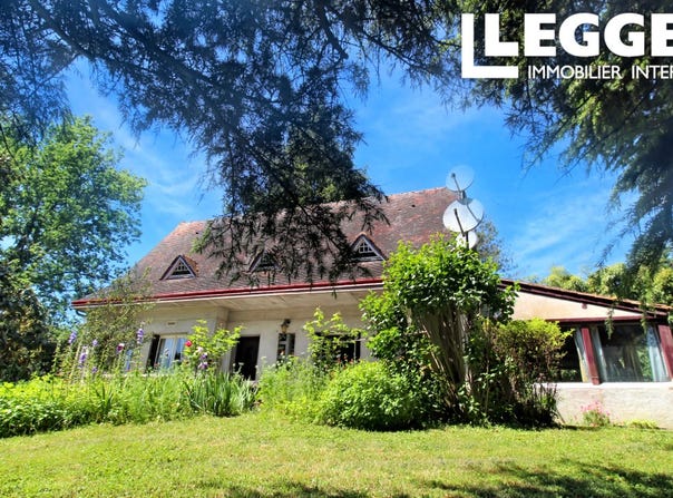 Saint-Savin, Nouvelle-Aquitaine 86310