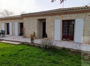 GARDES LE PONTAROUX, Poitou-Charentes 16320