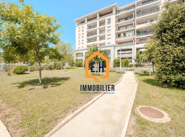 Toulon, Var 83000