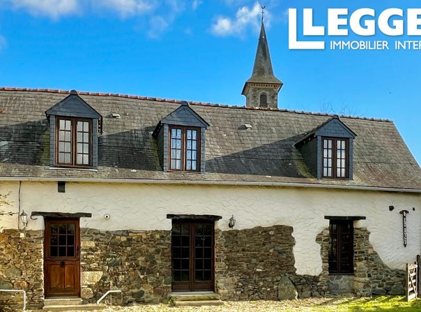 Combourg, Brittany 35270