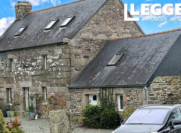 Kergrist-Moëlou, Brittany 22110
