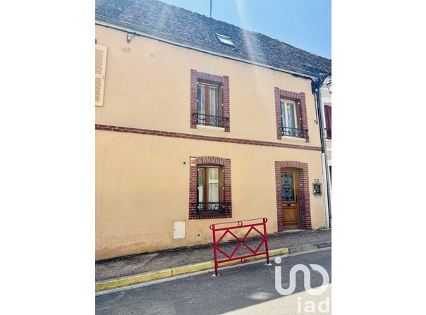 Saint-Julien-du-Sault, Bourgogne-Franche-Comté 89330