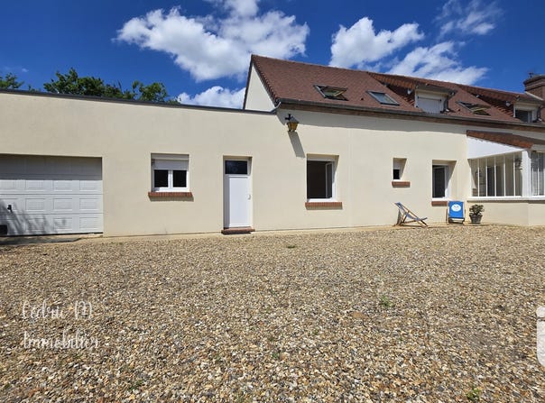 Guichainville, Normandy 27930