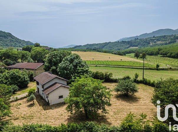 Tullins, Auvergne-Rhône-Alpes 38210