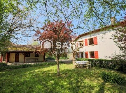 Sauveterre-De-Bearn, Aquitaine 64390