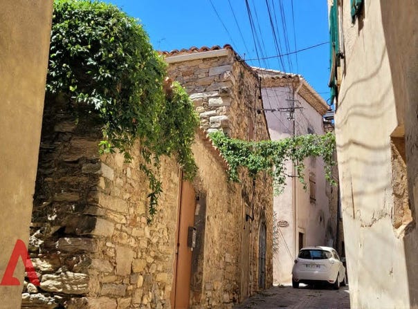 Faugères, Languedoc-Roussillon 34600