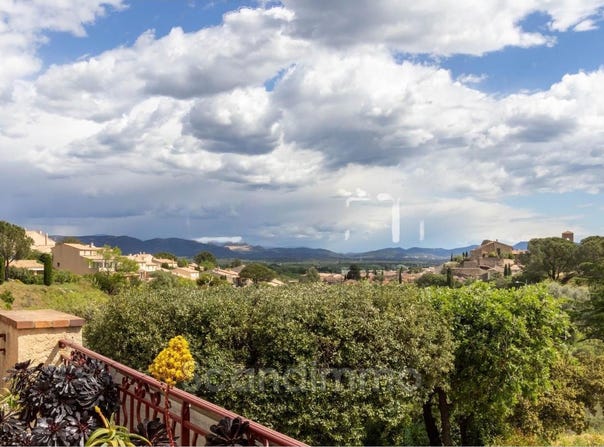 Roquebrune-sur-Argens, Provence-Alpes-Côte-d'Azur 83520