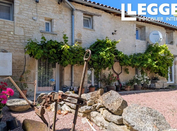 Salles-de-Villefagnan, Nouvelle-Aquitaine 16700