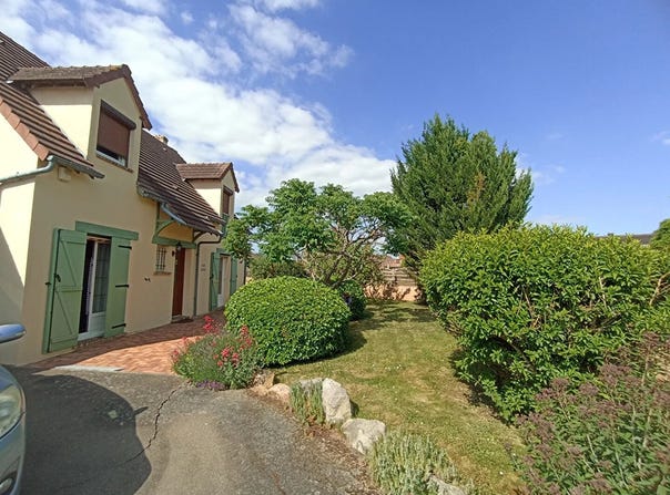 Gallardon, Eure-et-Loir 28320