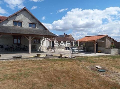 Saint-Hippolyte, Centre 37600