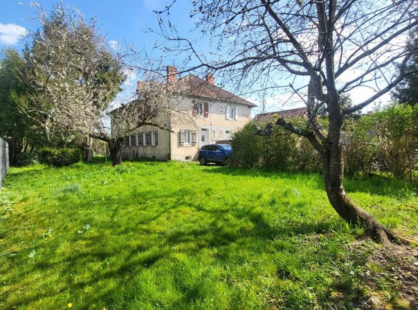 Paray-le-Monial, Burgundy 71600