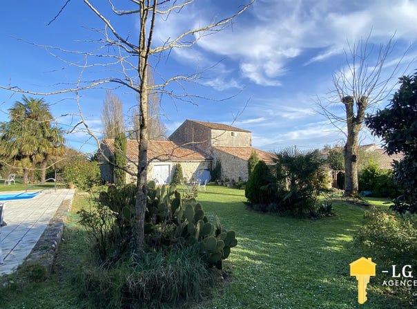 Boutenac-Touvent, Poitou-Charentes 17120