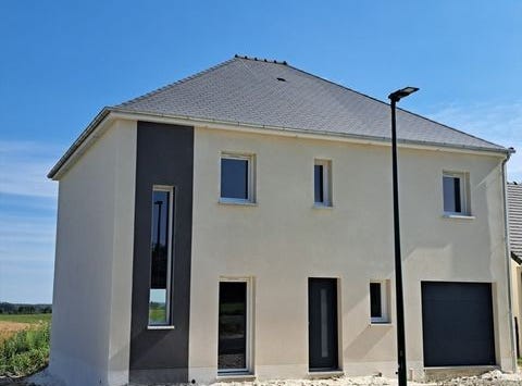 FYE, Pays de la Loire 72610