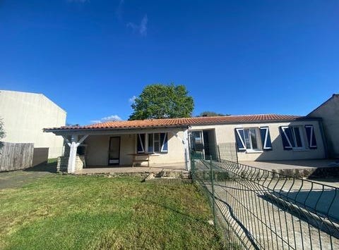 Bignay, Poitou-Charentes 17400