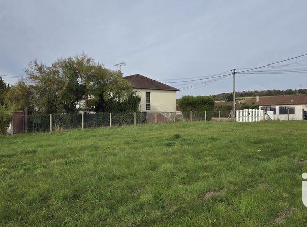 Pacy-sur-Eure, Normandy 27120