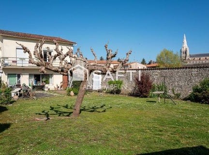 Saint-Maixent-l'Ecole, Poitou-Charentes 79400