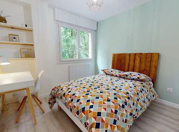 Rue Marietton, Écully, Auvergne-Rhône-Alpes 69130